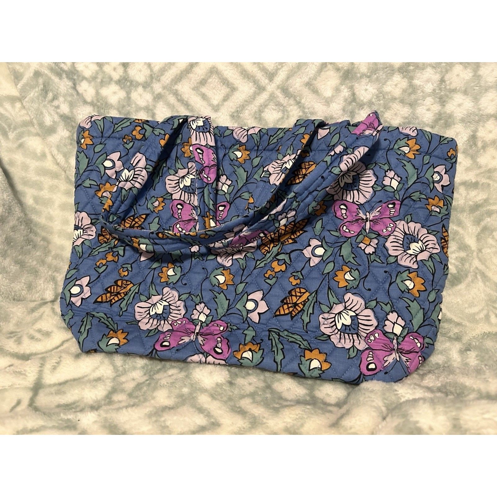 Vera Bradley Small East West Tote Wild Prairie Retired
